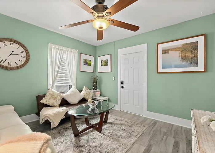 Casa Maria 3- Historic Charming Apt, Steps To Everything Downtown!